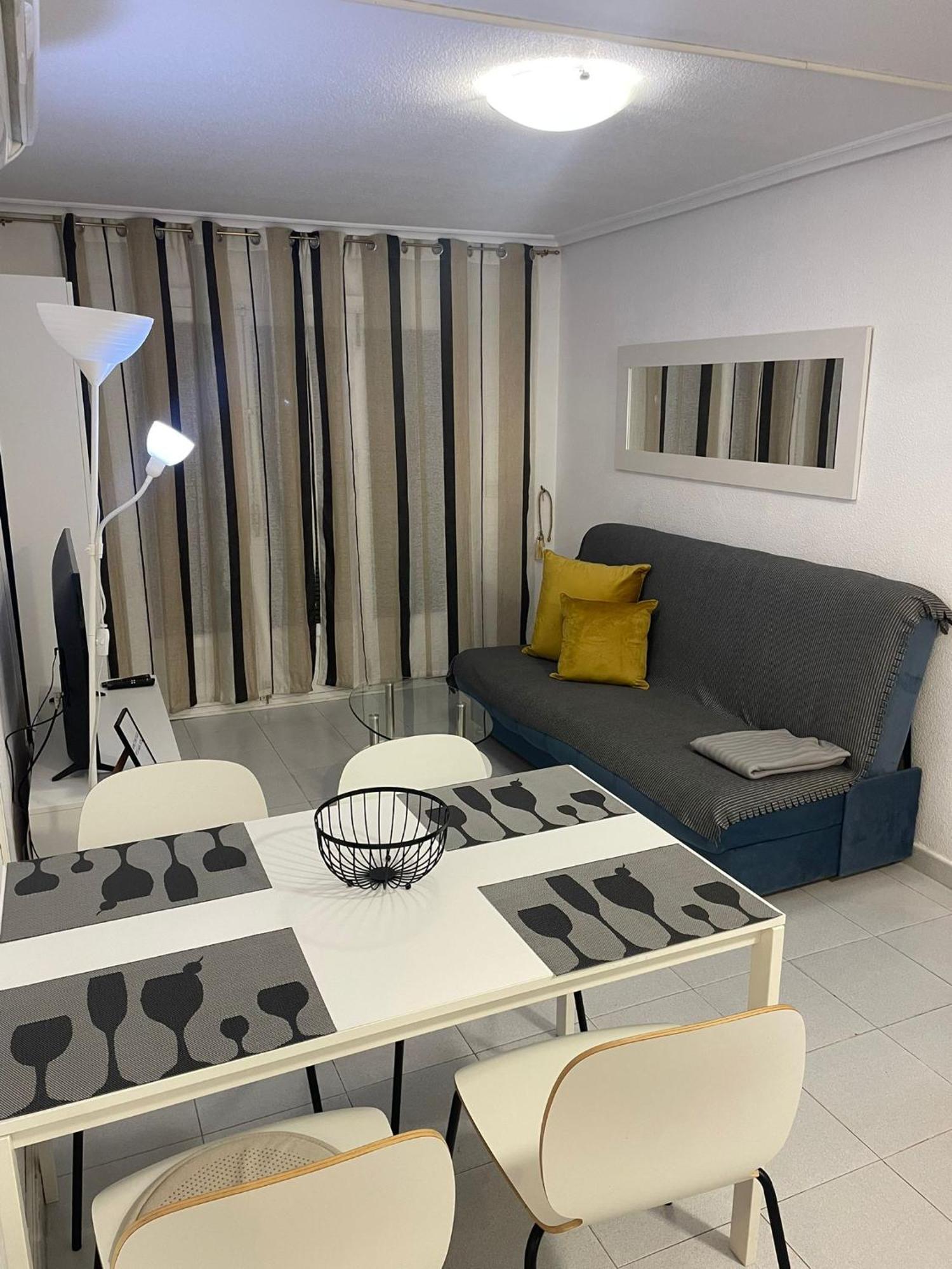 Spacious Apartment ตอร์เรเวียคา ภายนอก รูปภาพ